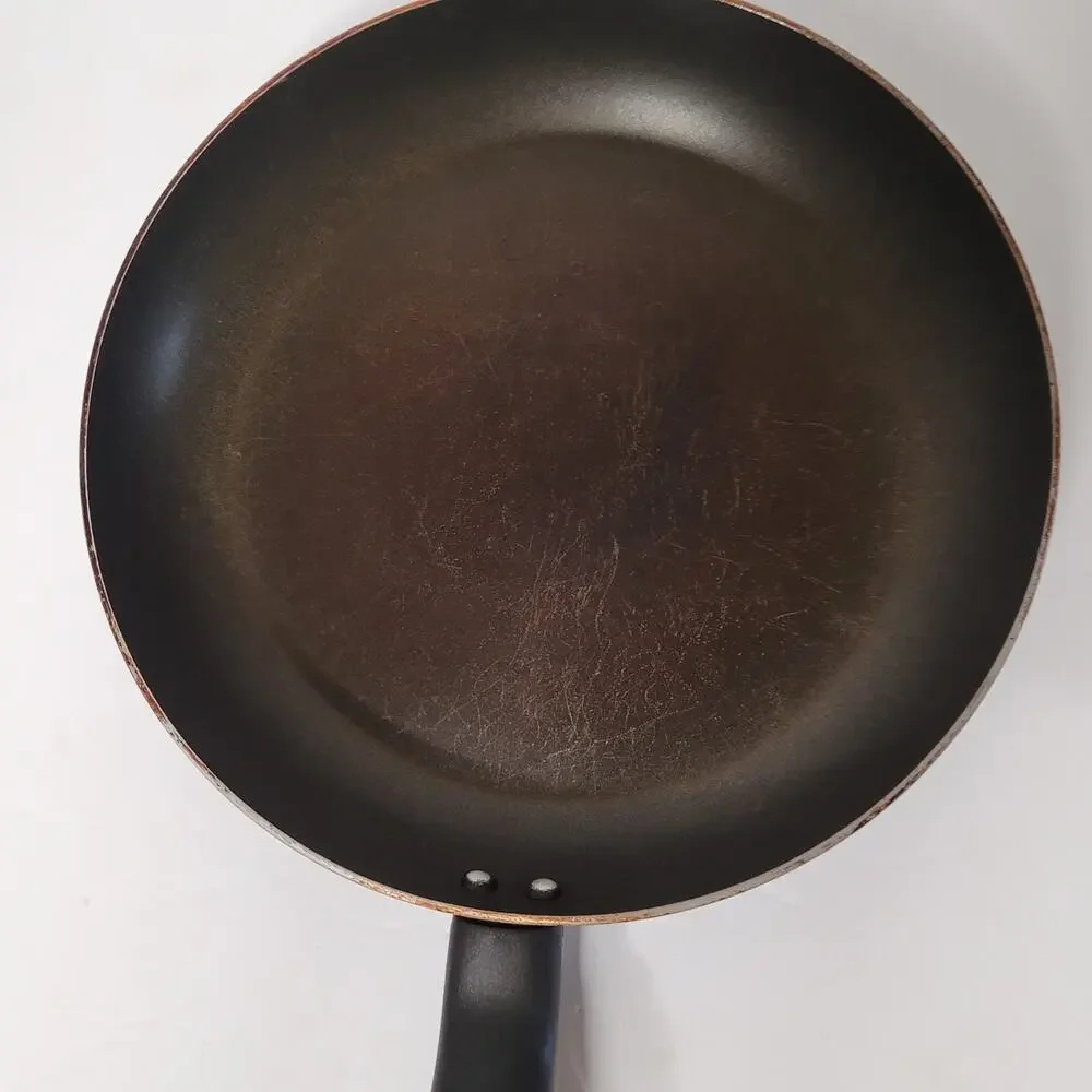Used 11-inch Frying Pan - Great for Everyday Cooking!